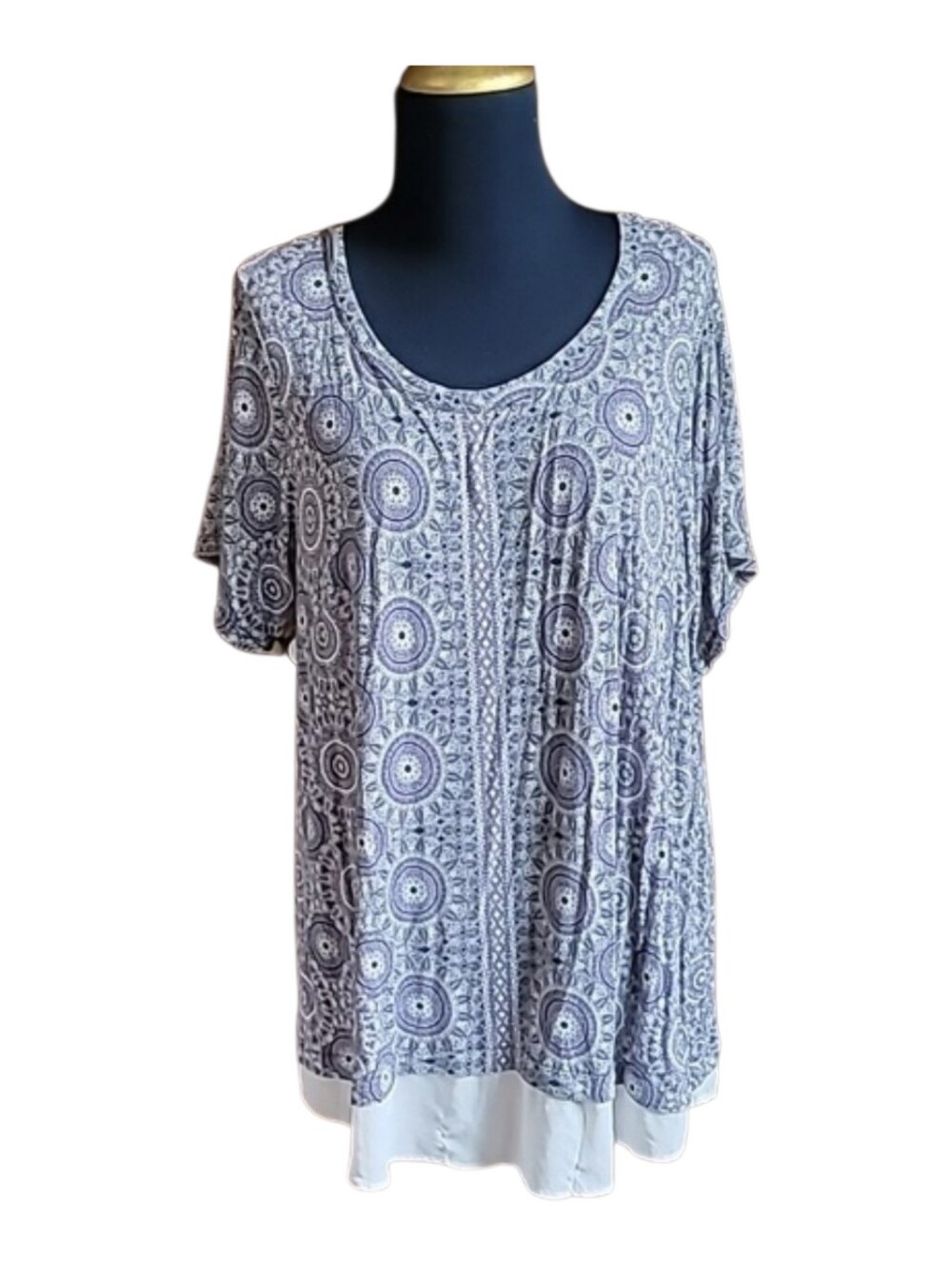 Rose + Olive blouse medallion design 1X black white lavender
